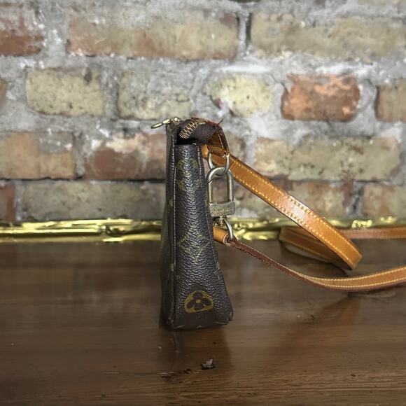 Vintage Louis Vuitton 1999 Monogram Pochette Accessoires Long Strap Bag - Picture 4 of 15